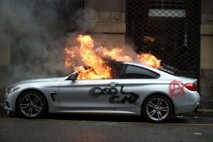 BMW che brucia